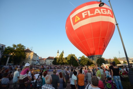 Piros ballon jelezte a fehérváriaknak – ismét itt van a Hőlégballonkarnevál